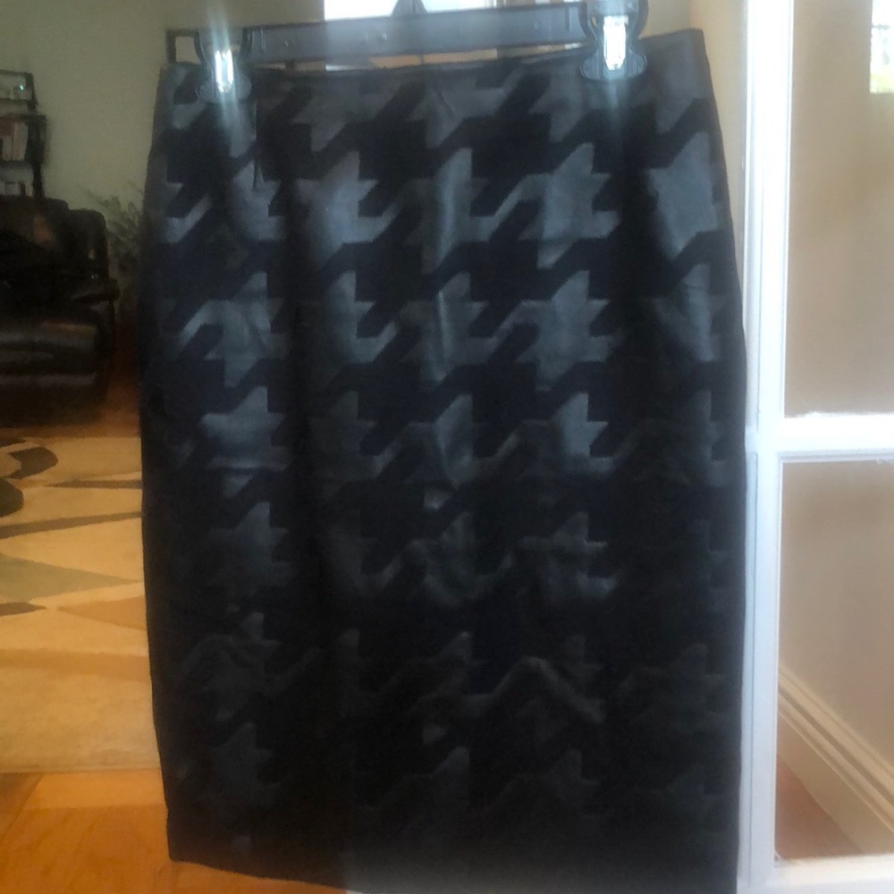 Stunning Skirt by AKRIS punto- 4p